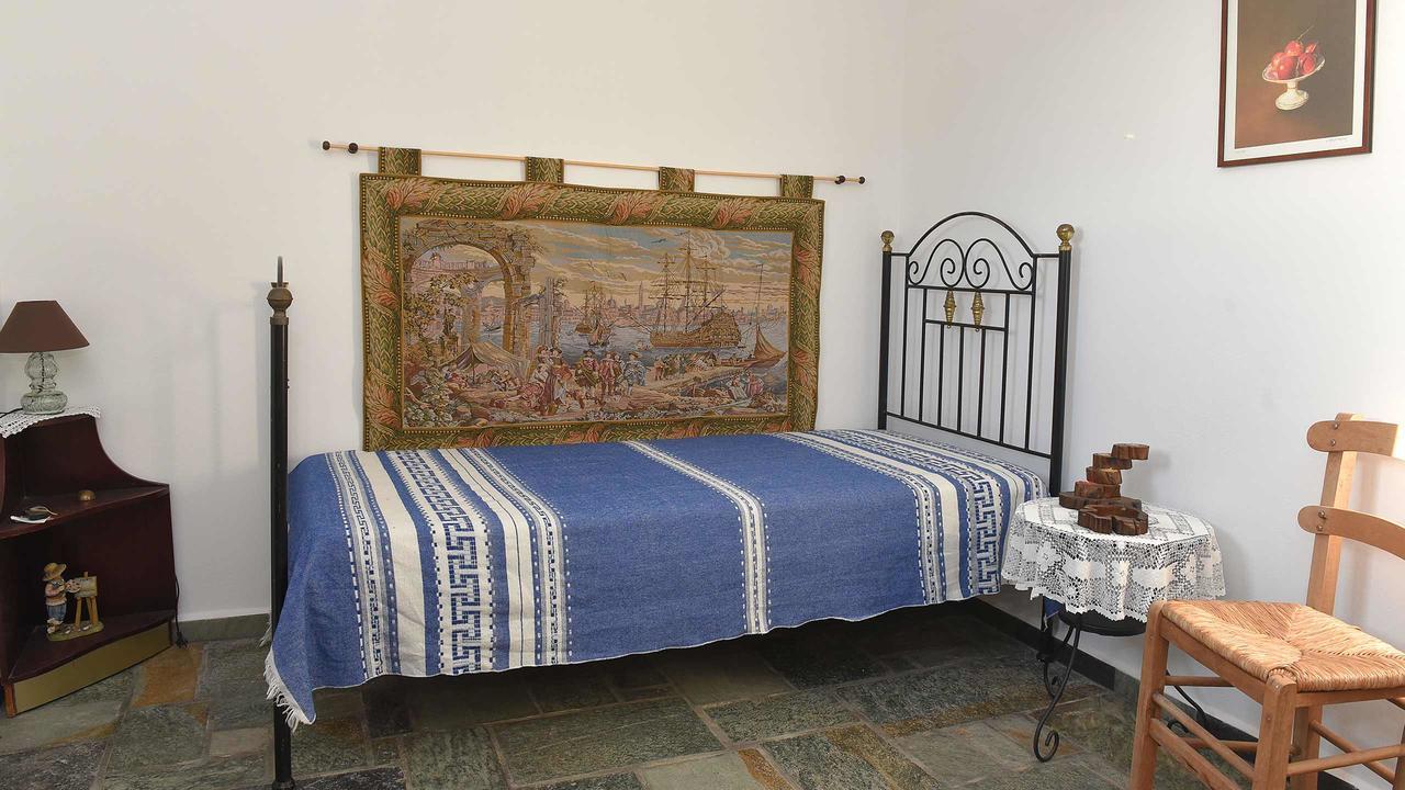 Anemos And Almyra Apartman Kíni Kültér fotó