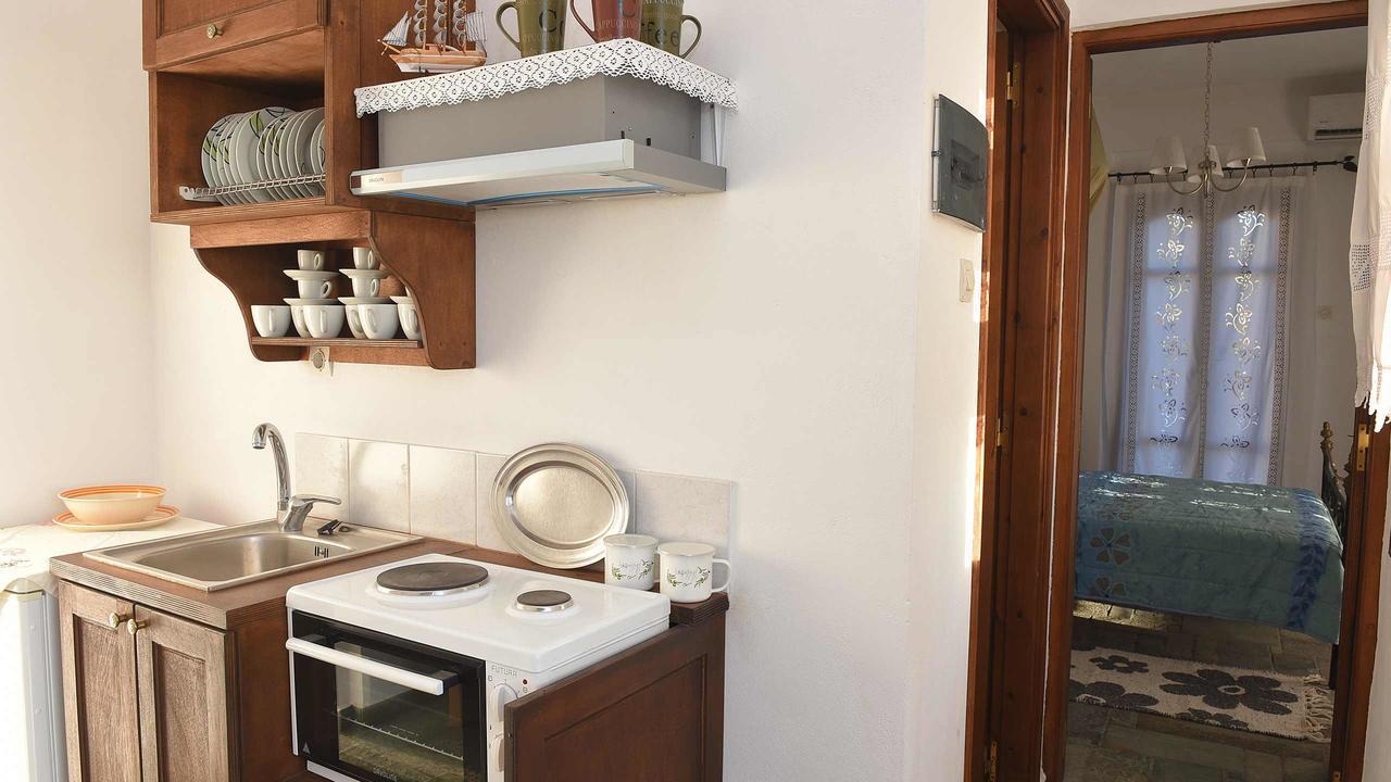 Anemos And Almyra Apartman Kíni Kültér fotó