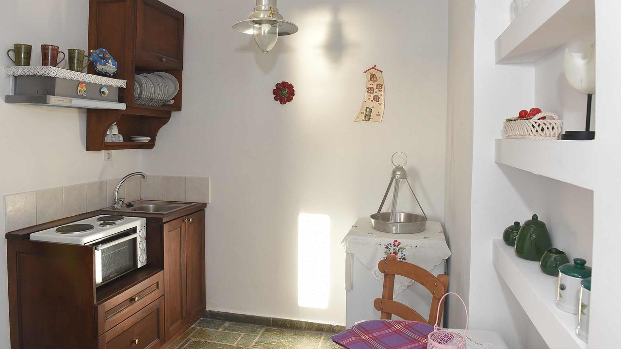 Anemos And Almyra Apartman Kíni Kültér fotó
